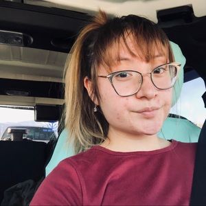 Meet your Posher, Yesenia